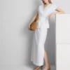 Top cruzado de lino con cuello en V de The Edit