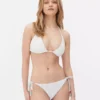 Top de bikini de ganchillo con detalles de abalorios