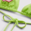 Top de bikini triangular con flor de abalorios