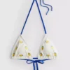 Top de bikini triangular con textura y estampado de limones