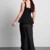 Top de crepé con peplum y escote corazón
