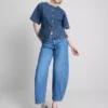 Top de manga corta ajustado de denim de algodón para pantalones cortos