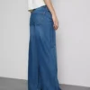 Vaqueros de algodón denim de talle medio y pierna ancha