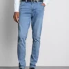 Vaqueros pitillo de talle medio