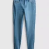 Vaqueros pitillo de talle medio Essential | corte regular