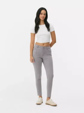 Vaqueros pitillo de talle medio Essential | corte regular