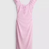 Vestido midi arrugado con escote corazón