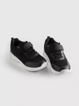 Zapatillas de caña baja con suela gruesa