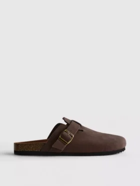 Zapatillas de Casa tipo mule de puntera cerrada