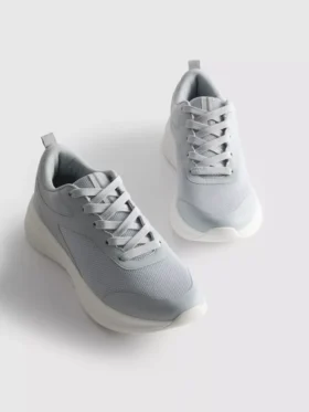Zapatillas deportivas de malla deportiva