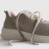 Zapatillas sin cordones con detalles de diamantes
