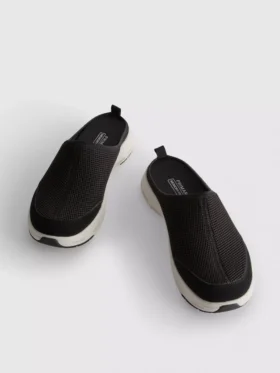 Zapatillas tipo mules con espuma viscoelástica