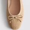 Zapatos planos con abalorios